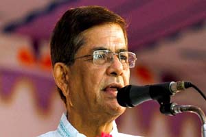 রোহিঙ্গাদের বিষয়ে সরকারের নীরবতা রহস্যজনক : মির্জা আলমগীর