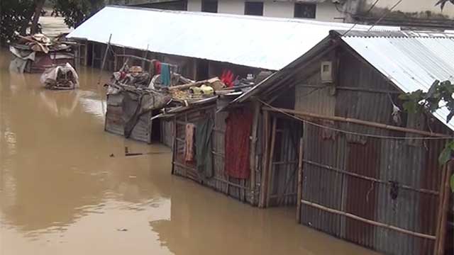 মৌলভীবাজারে ৩ লাখ মানুষ পানিবন্দি, নামলো সেনা